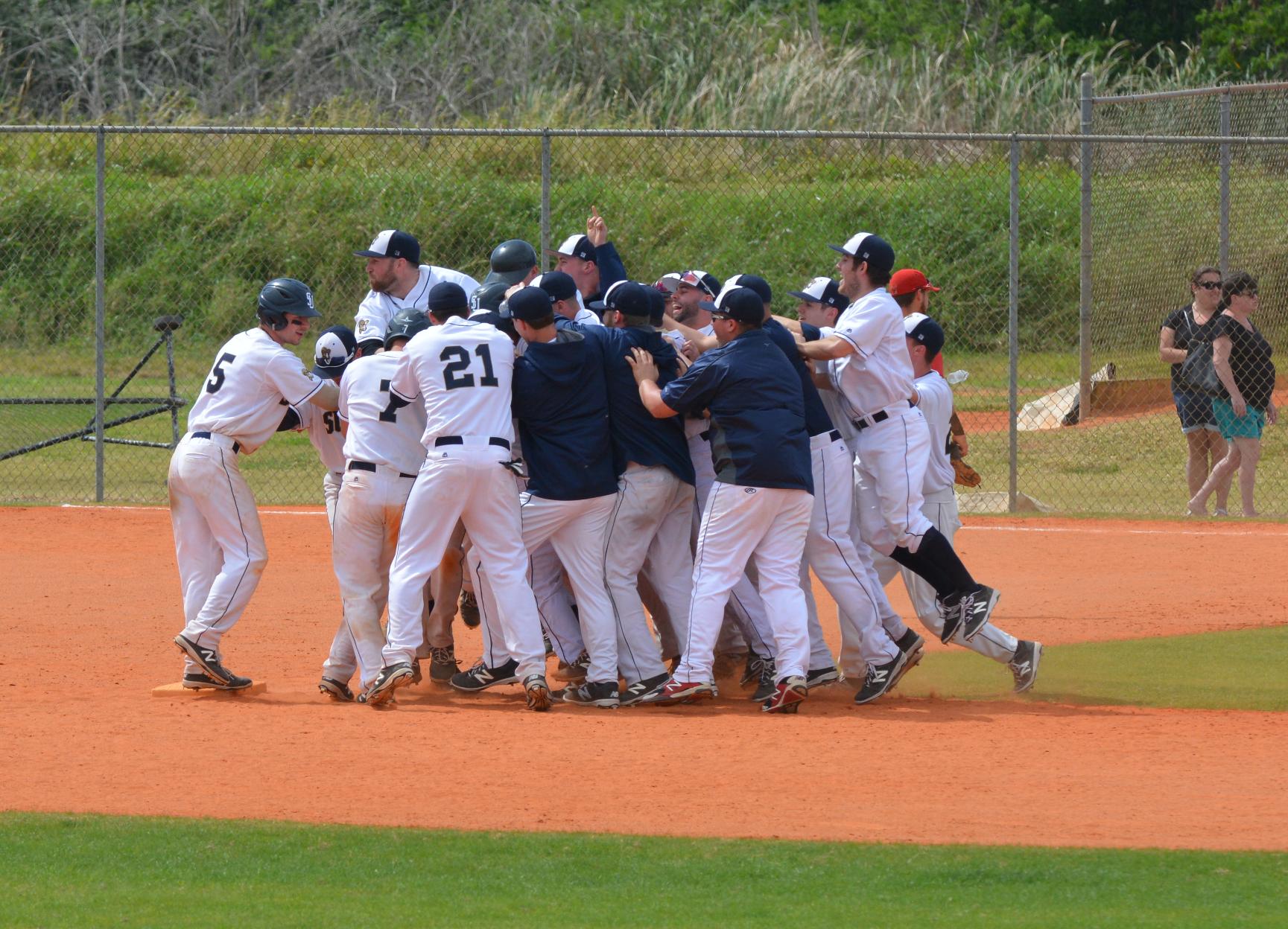 Baseball Returns to Win Column, Defeats Bridgewater 6-2