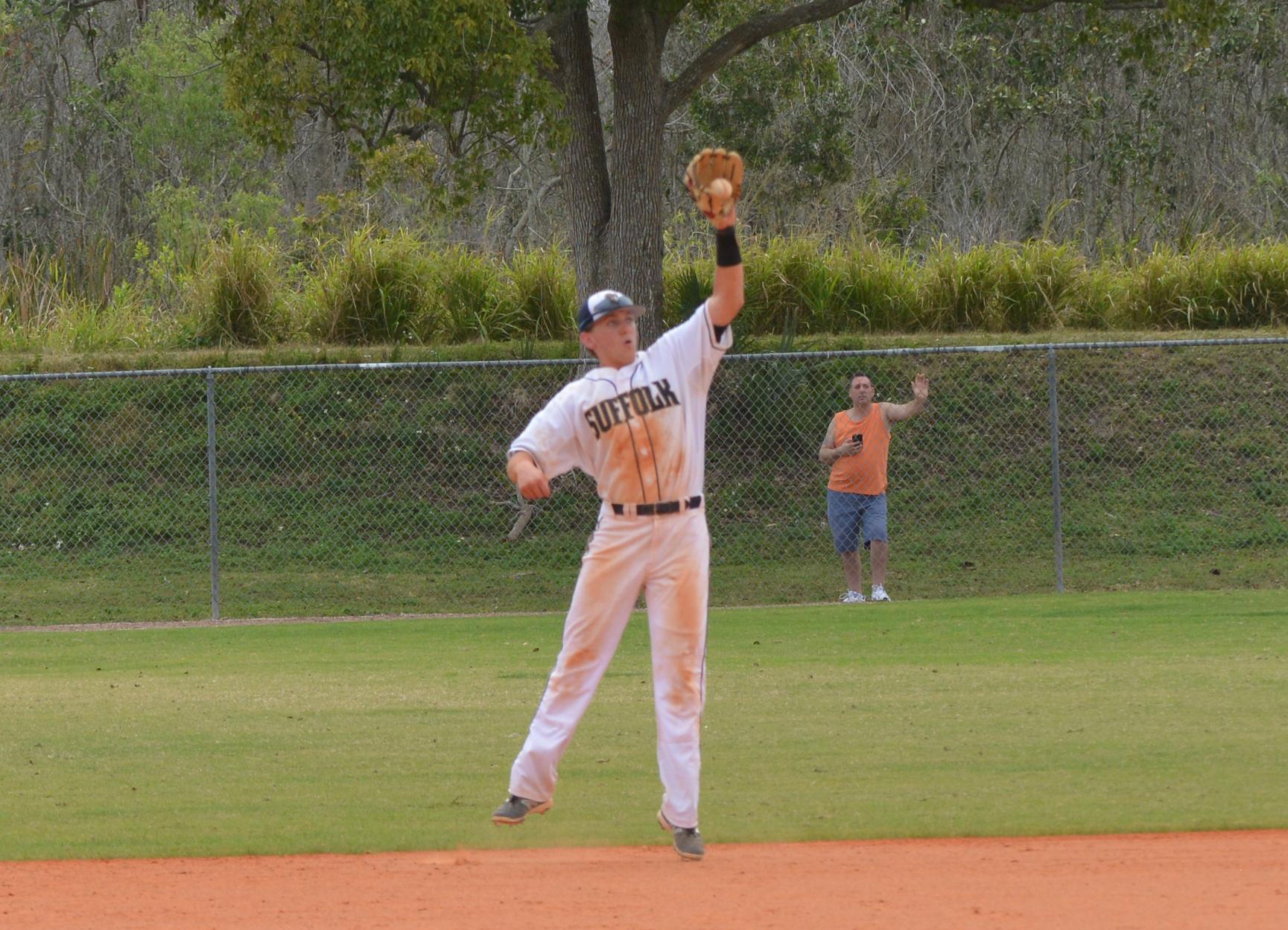 Baseball Heads to Wheaton, Rhode Island This Weekend
