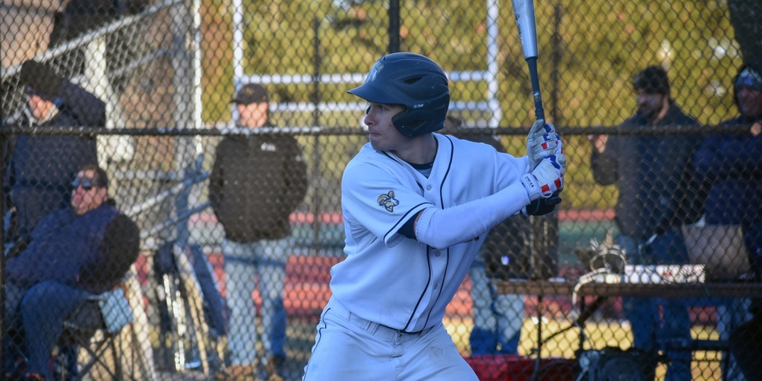 Baseball Moves On in CCC Postseason, Eliminates Gordon, 9-3