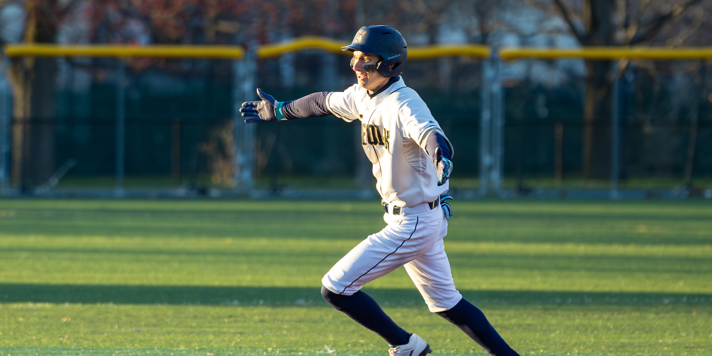 Baseball Walks Off WNE in 10th Inning, 7-6