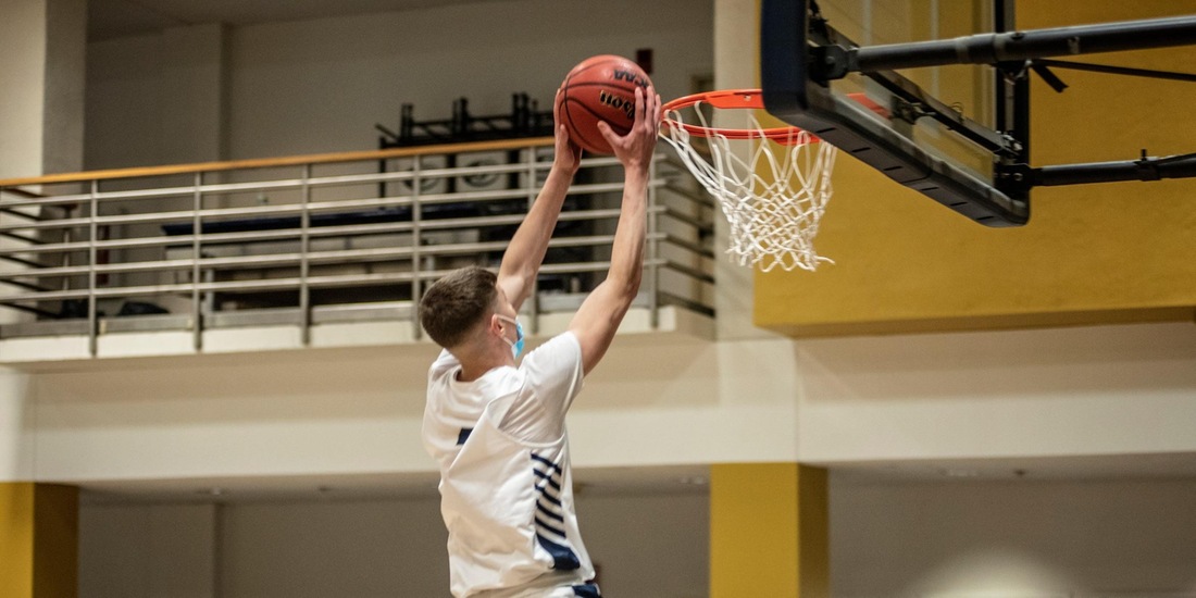 Men&rsquo;s Basketball Bounces Back, Defeats Gordon, 82-67, in Season Finale&nbsp;