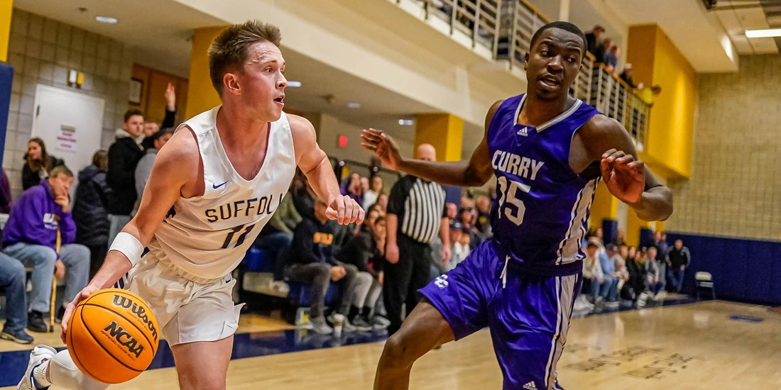 Men&rsquo;s Basketball Treks to UNE Wednesday