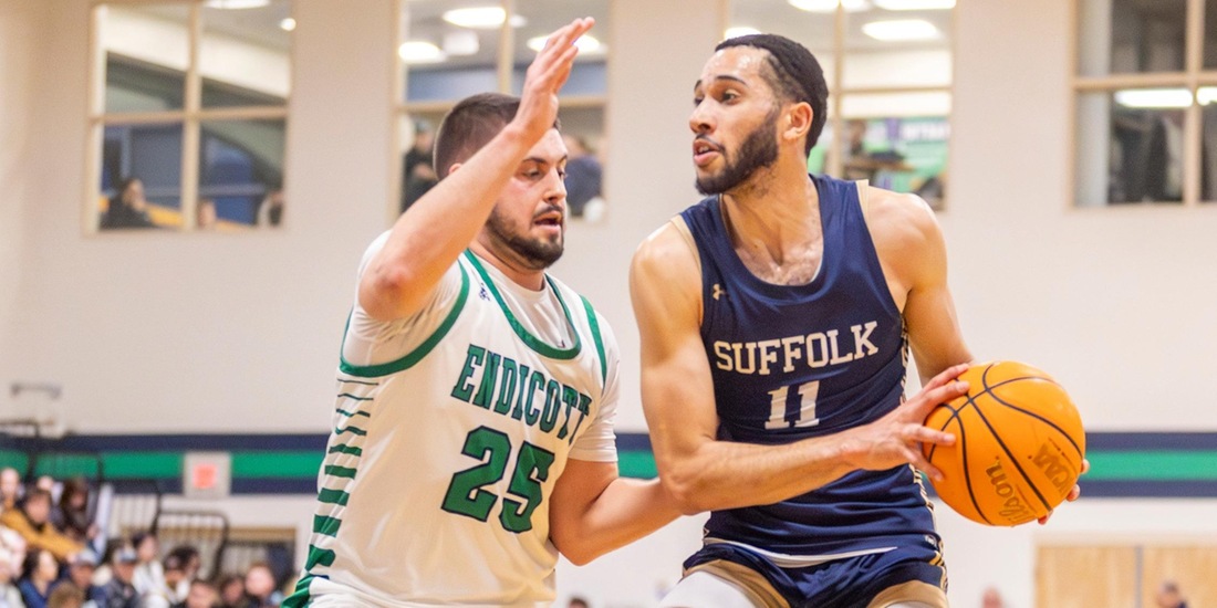 Men&rsquo;s Basketball Holds Off Endicott, 77-73