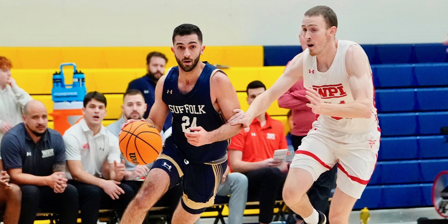 Men&rsquo;s Basketball Downs No. 15 WPI, 65-53, at Trinity Holiday Tournament