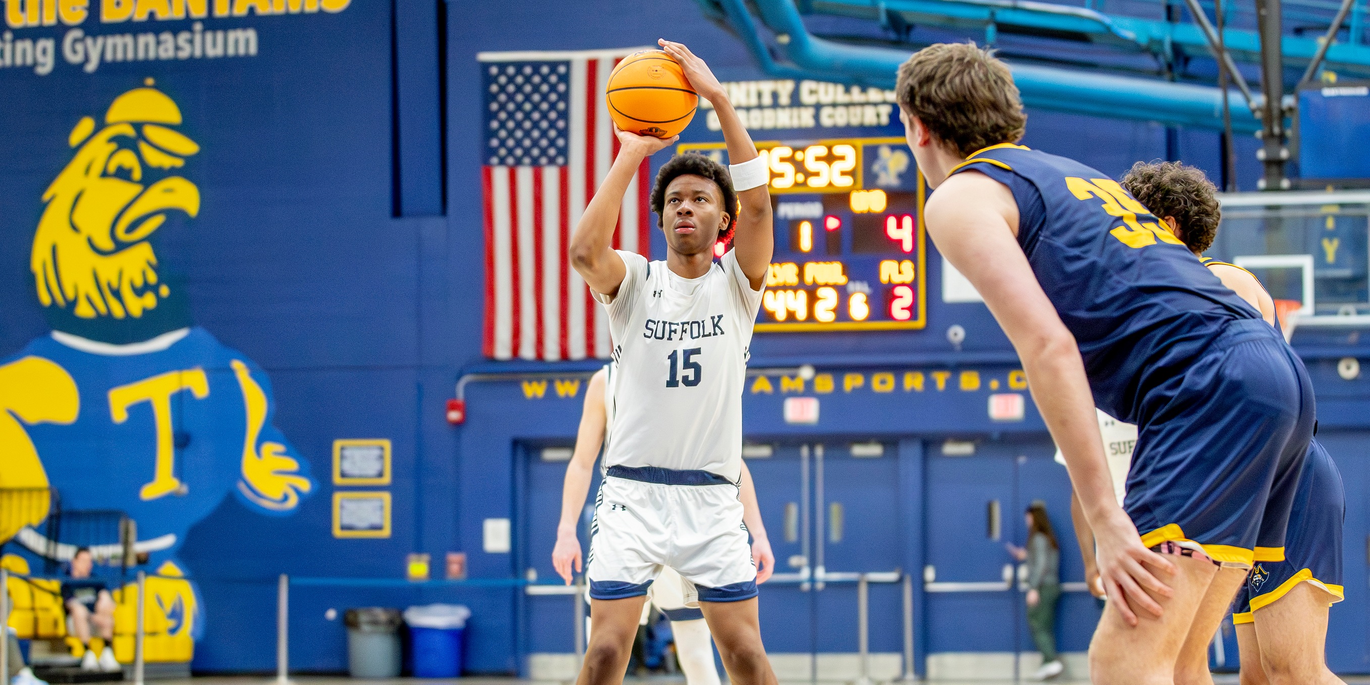 Men&rsquo;s Basketball Holds Off UNE, 75-69