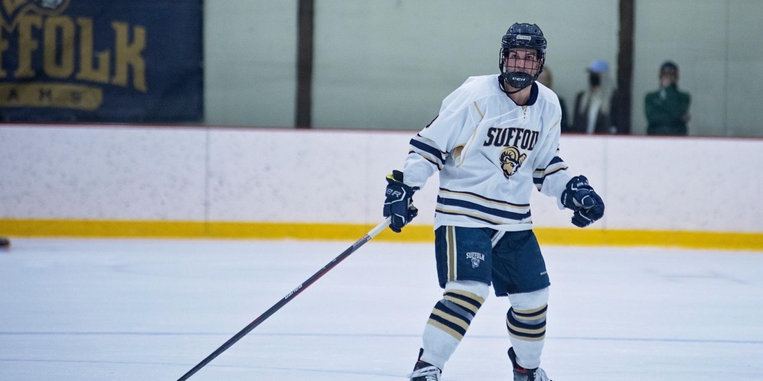 Men&rsquo;s Hockey Falls Short at Salve Regina, 3-1