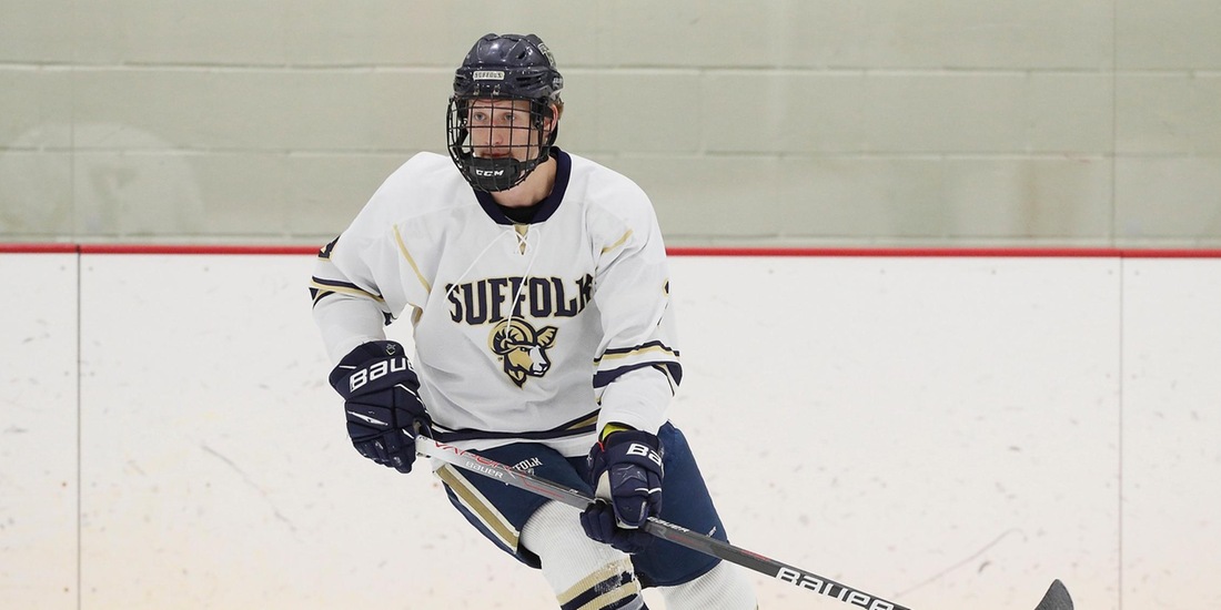 Men&rsquo;s Hockey Falls Short at Nichols, 4-2