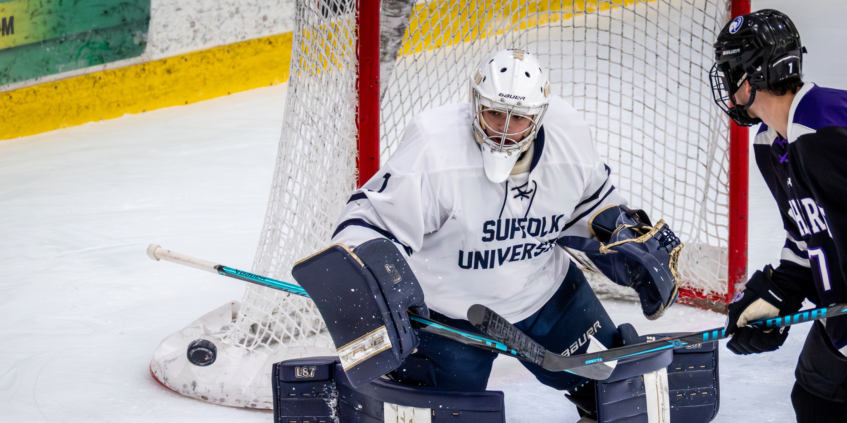 Men&rsquo;s Ice Hockey Storms by No. 7 UNE, 2-0