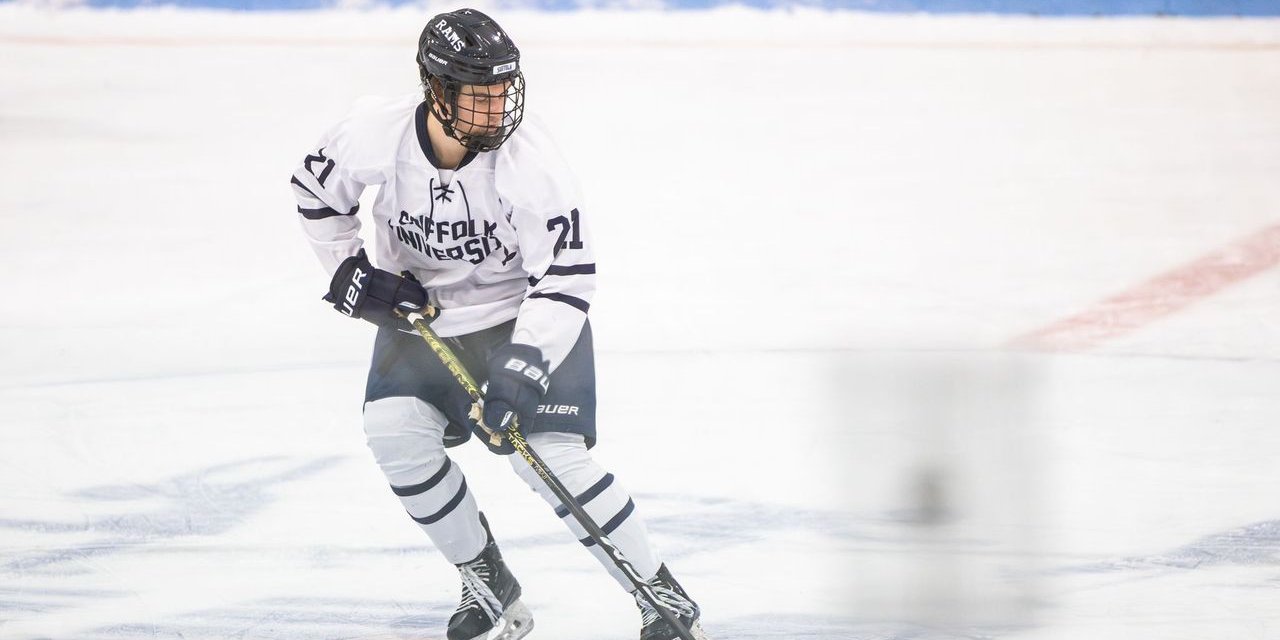 Men&rsquo;s Ice Hockey Completes 3-2 Comeback Against Johnson & Wales
