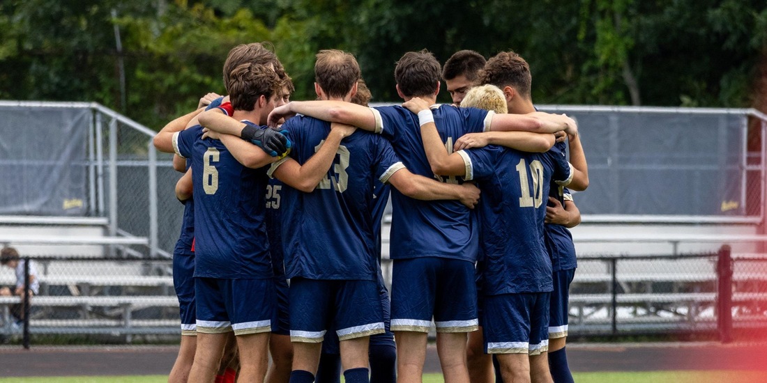 No. 2 Amherst Too Much for Men&rsquo;s Soccer, 4-0
