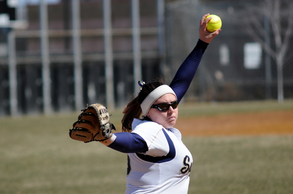 Softball Drops Twinbill to Brandeis