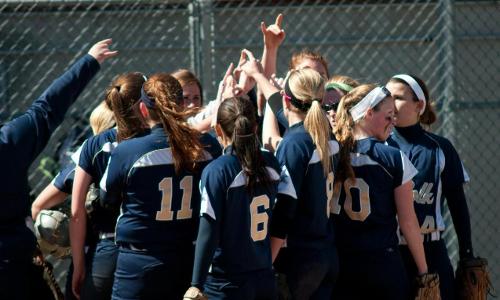 Softball Advances With 4-2 Victory Over Emmanuel In Playoffs