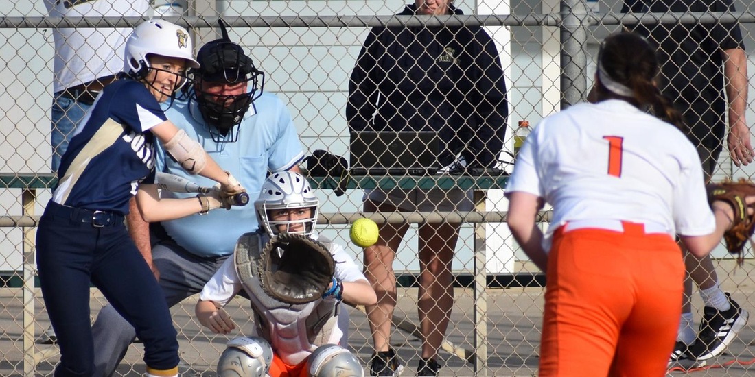 Softball Hangs On for 5-4 Win Over Roger Williams in Series Opener