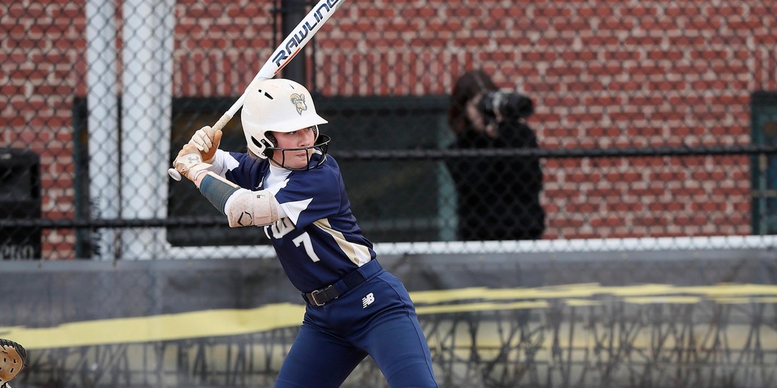 Softball Holds Off Gordon in Game 1, 4-3