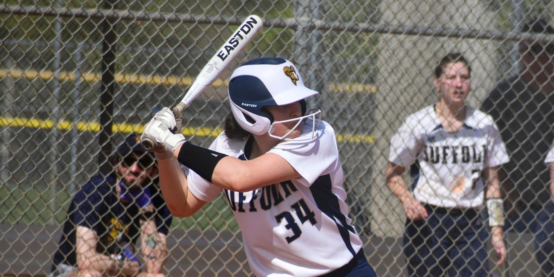 Softball Wins Game 1 at WNE, 7-2