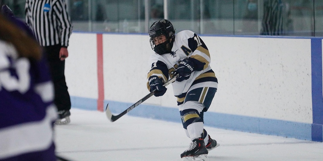 Women&rsquo;s Hockey Tripped Up in Overtime by UNE, 4-3