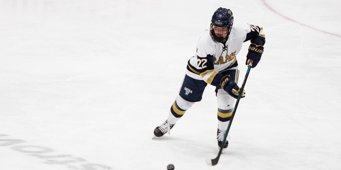 Women&rsquo;s Hockey Comes Back at Curry, 4-3