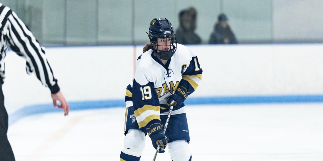 Women&rsquo;s Ice Hockey Uses First Period to Take Care of Curry, 2-1