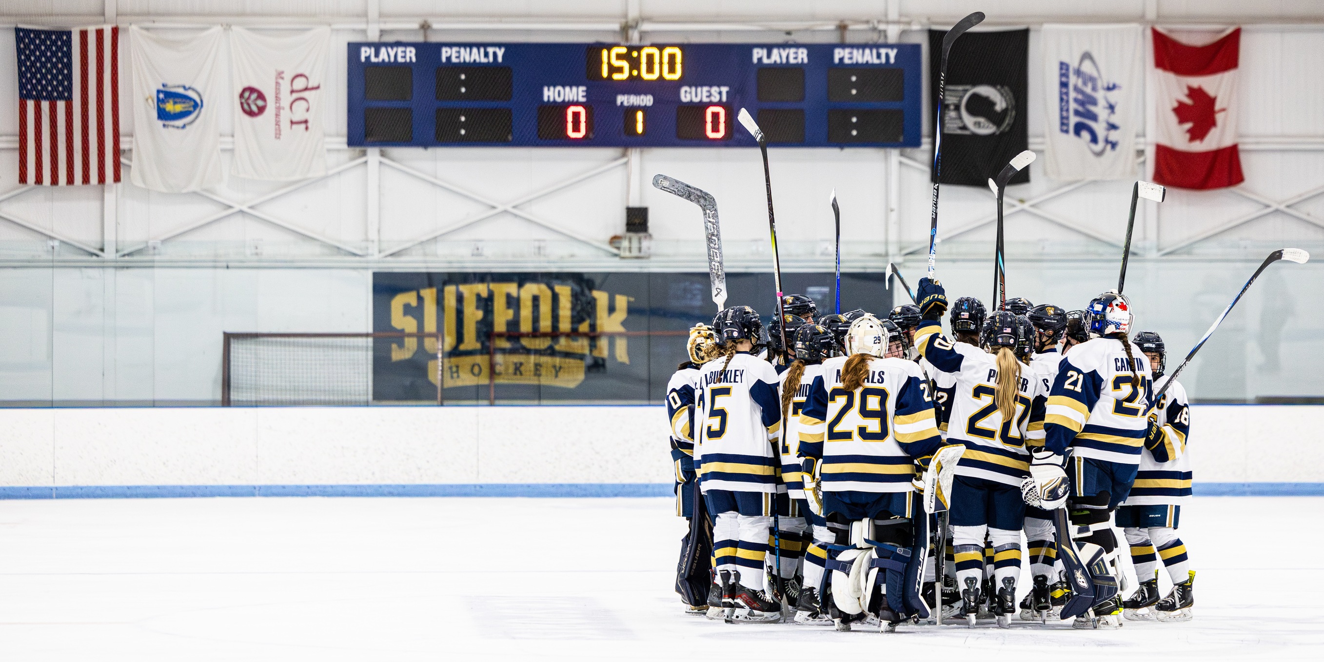 &nbsp;UNE Stops Women&rsquo;s Ice Hockey, 5-0