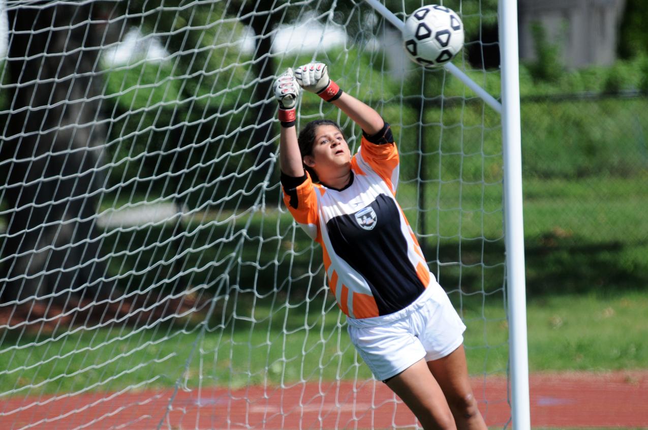 Brouillette Shines In Women's Soccer Setback