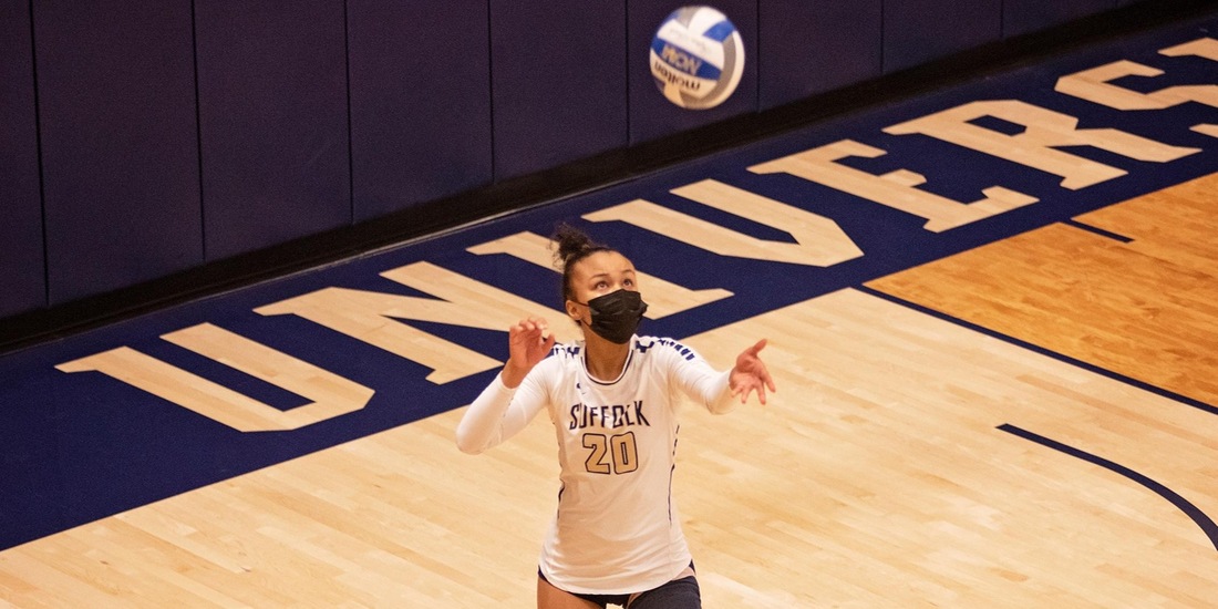 Volleyball Returns to Win Column with Sweep of Mitchell